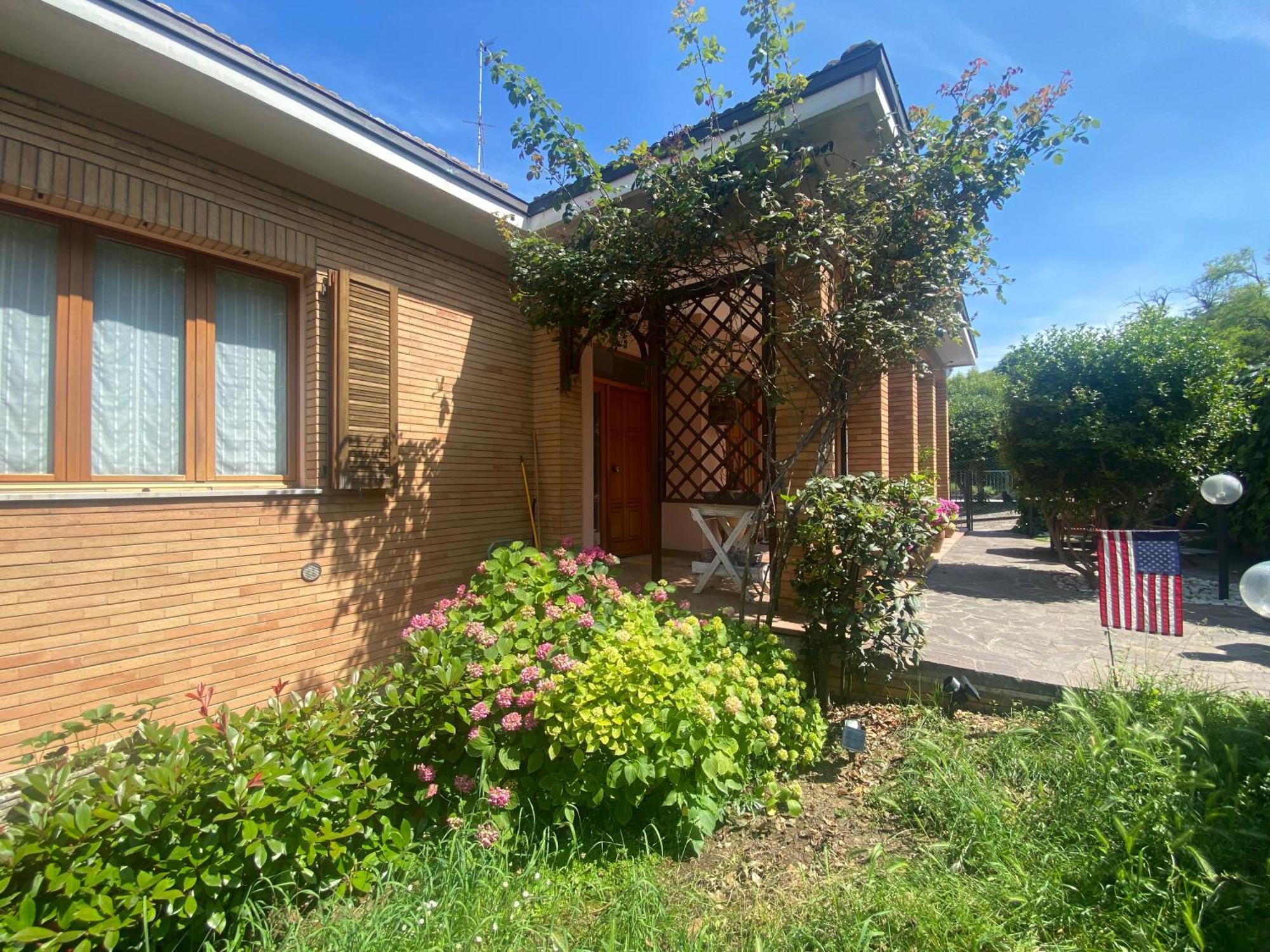 Casa San Bartolo - Pesaro Baia Flaminia Apartment Luaran gambar